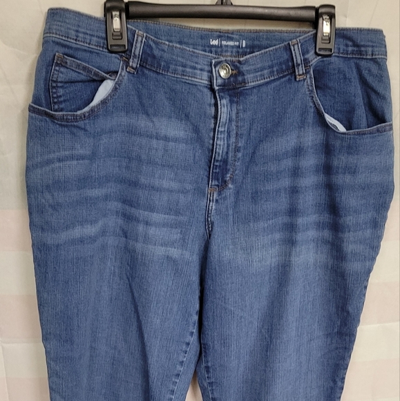 Lee Relaxed Fit 18W Medium 31" inseam - Picture 1 of 5